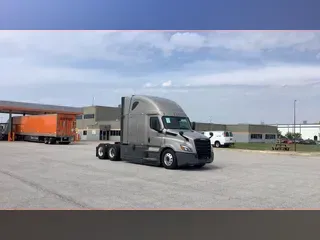 2023 Freightliner Cascadia 126