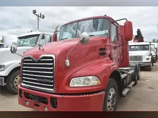 2015 MACK PINNACLE CXU613