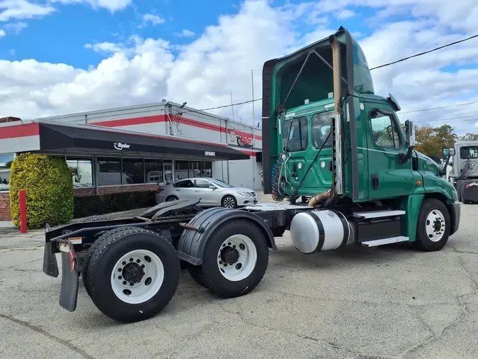 2020 FREIGHTLINER/MERCEDES CASCADIA 125