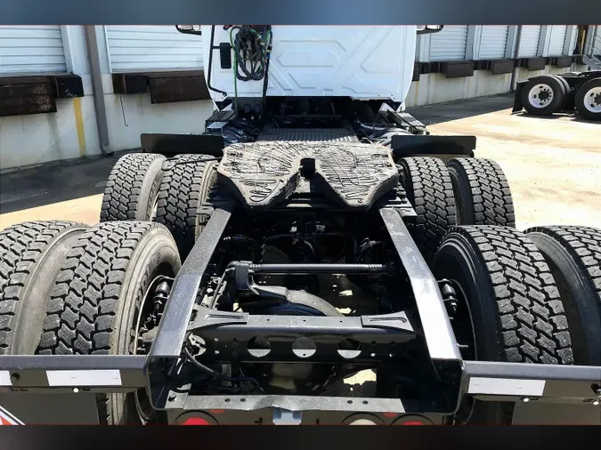 2019 INT LT625 6x4