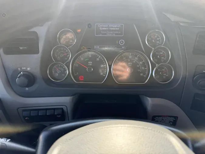 2022 Peterbilt 579