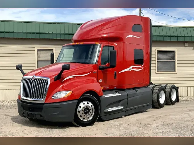 2023 INT LT625 6X43812385e7a02d59608d25a8f7a393ff8