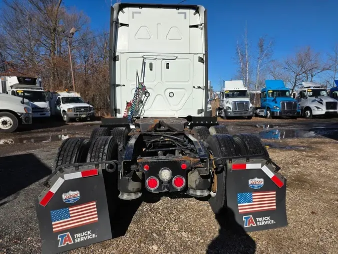 2021 FREIGHTLINER/MERCEDES NEW CASCADIA PX1266438143905b61cbc206b4ecb221ecca1e1