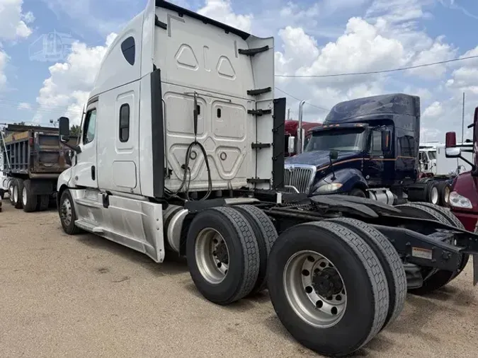 2021 FREIGHTLINER CASCADIA 126381b994e35ba9b5e424d9d567b226c24