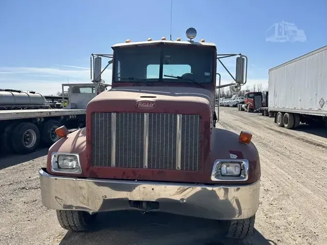 2003 PETERBILT 330