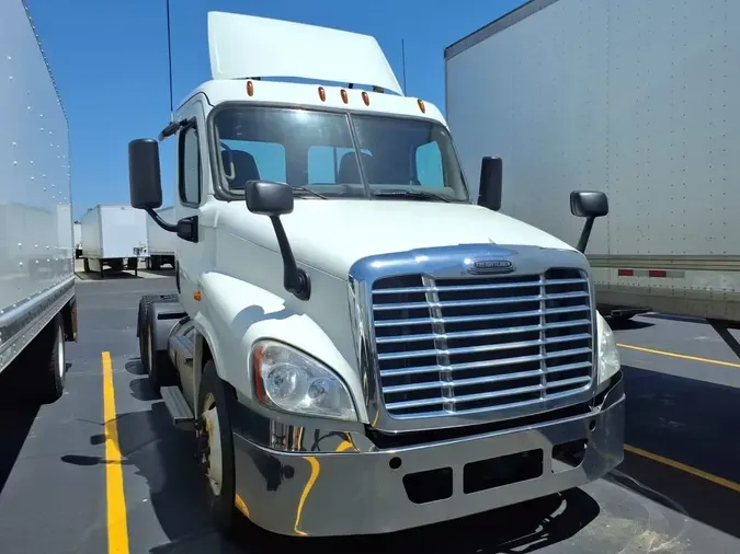 2019 FREIGHTLINER CASCADIA 125381e79579177acb1729f0a5058900543