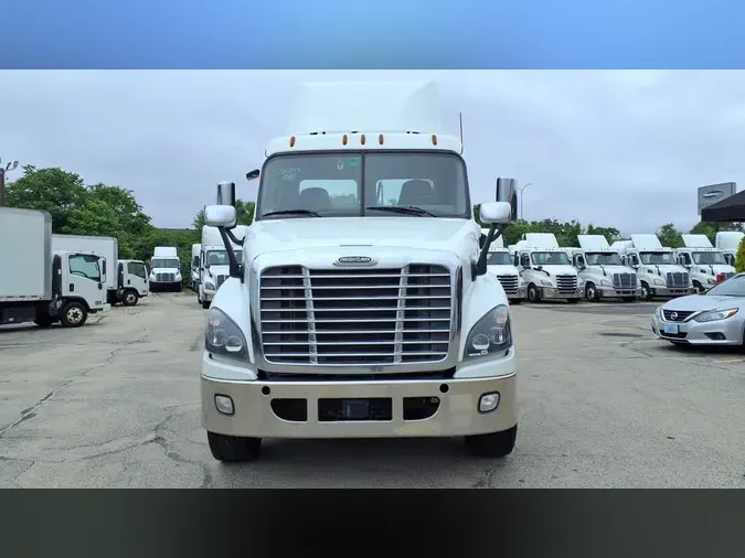 2020 FREIGHTLINER/MERCEDES CASCADIA 125