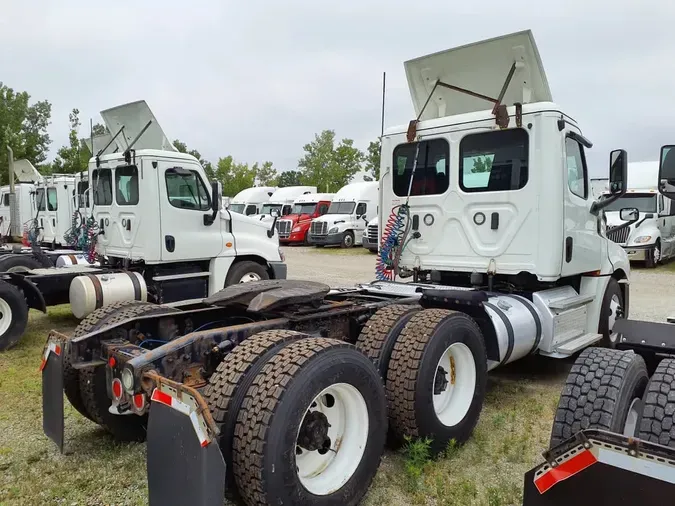 2019 FREIGHTLINER NEW CASCADIA PX12664