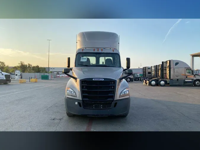 2019 Freightliner Cascadia 12638252dcb1aad6f95c56a7266887fe0a2