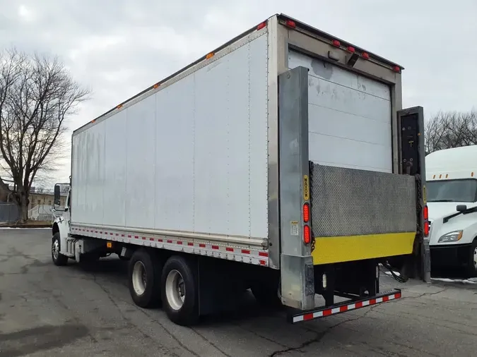 2017 FREIGHTLINER/MERCEDES M2 106