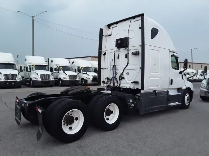 2019 FREIGHTLINER CASCADIA