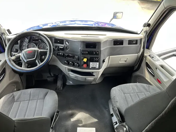 2022 Peterbilt 579
