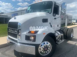 2026 MACK MD MD6 151 WB