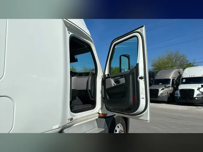 2021 Freightliner Cascadia