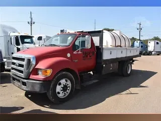2006 FORD F650