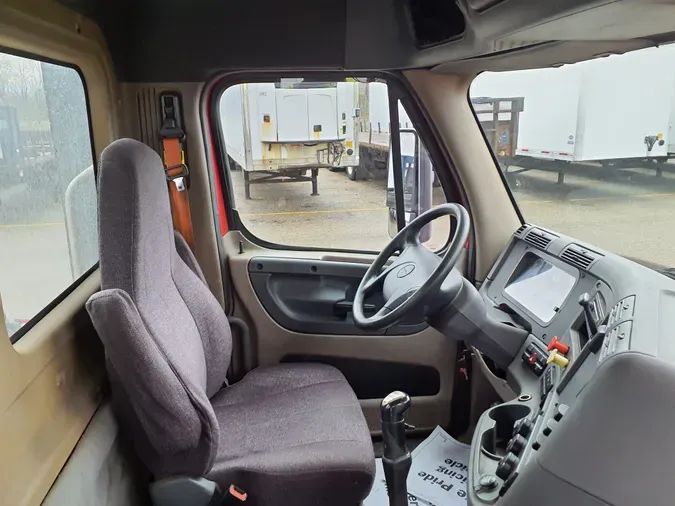 2014 FREIGHTLINER/MERCEDES CASCADIA 125