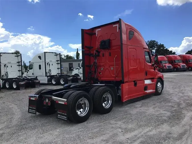 2022 FREIGHTLINER CA126