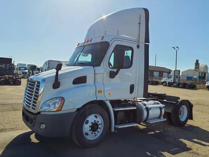 2017 FREIGHTLINER/MERCEDES CASCADIA 113383375aa46edba24d9c47bd000333063