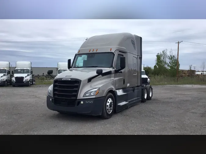 2022 Freightliner Cascadia 126