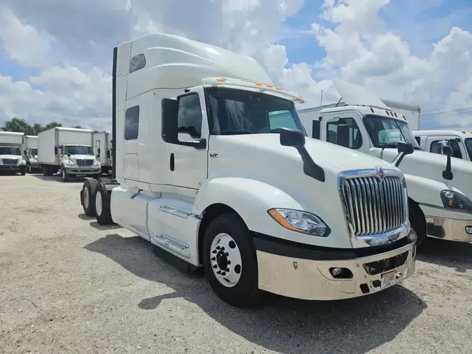 2019 NAVISTAR INTERNATIONAL LT625 SLPR CAB
