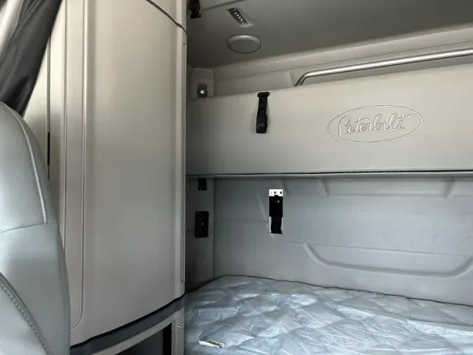 2023 Peterbilt 579