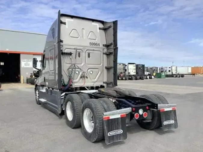 2023 Freightliner Cascadia