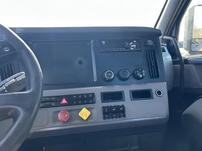 2020 FREIGHTLINER CASCADIA 116