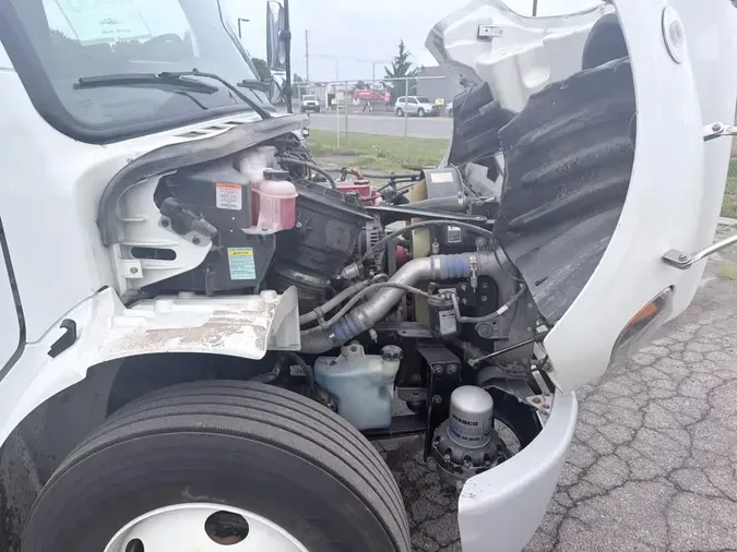 2019 FREIGHTLINER/MERCEDES M2 1063845e9af1a474036b7bc22f5a22012b3