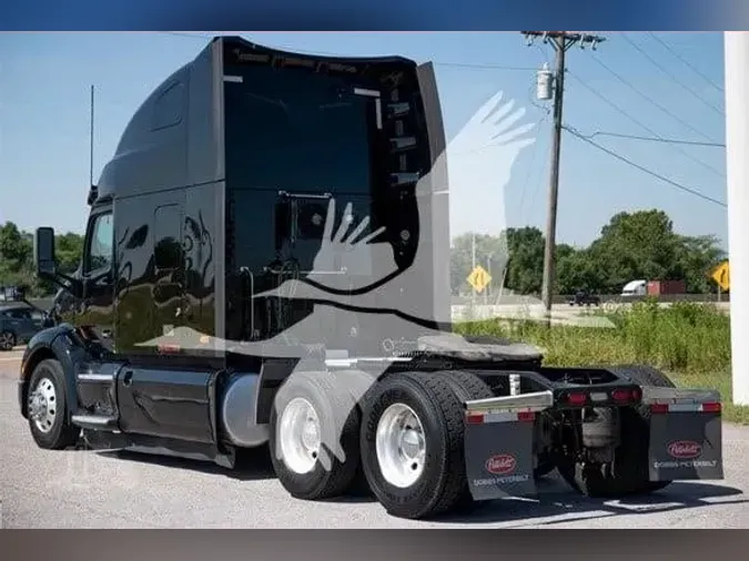 2022 PETERBILT 579