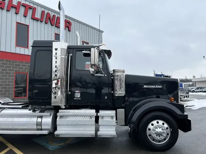 2019 Western Star 4900 EX