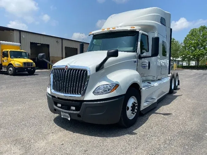 2018 International LT625