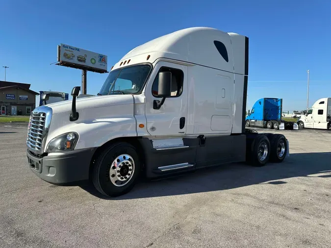 2019 FREIGHTLINER CASCADIA