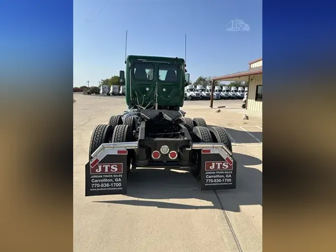 2019 FREIGHTLINER CASCADIA 126