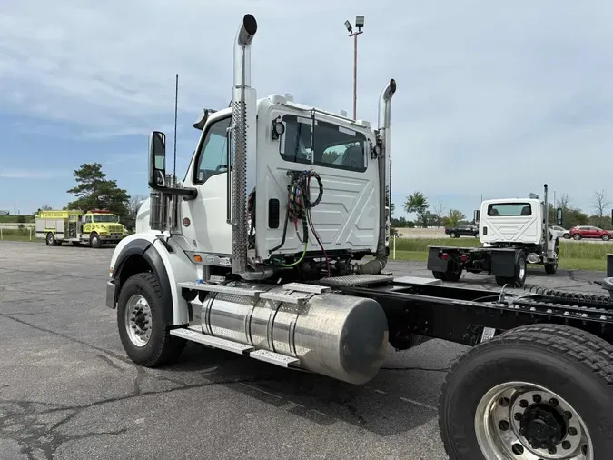 2027 International HX620