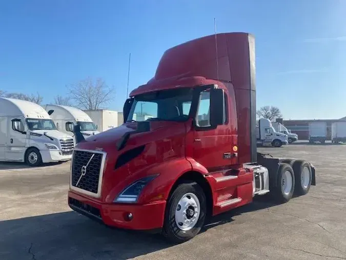 2020 Volvo VNR64T300