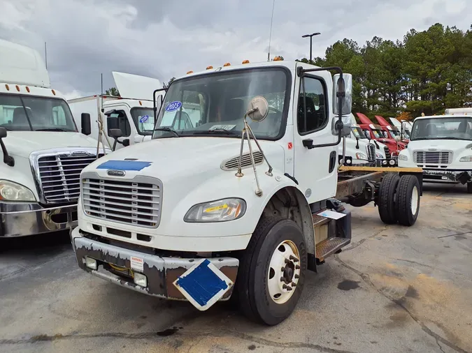 2015 FREIGHTLINER/MERCEDES M2 106