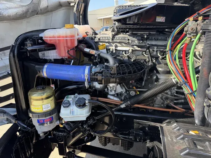 2022 Freightliner Cascadia