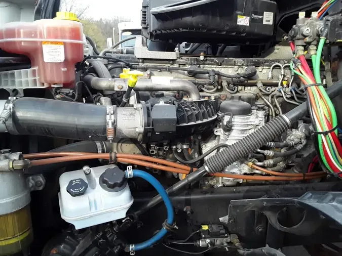 2019 FREIGHTLINER/MERCEDES CASCADIA 125