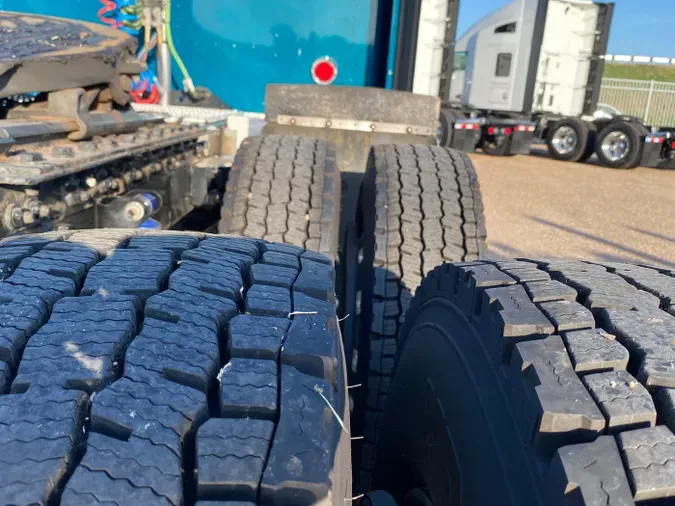 2021 Kenworth W900L