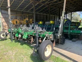 John Deere 1700