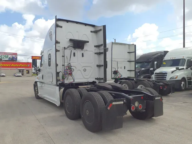 2019 FREIGHTLINER/MERCEDES CASCADIA 125