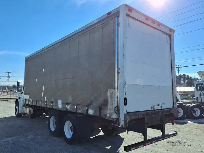 2017 FREIGHTLINER/MERCEDES M2 106