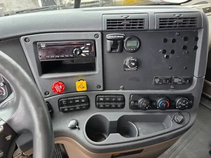 2018 FREIGHTLINER CASCADIA 125