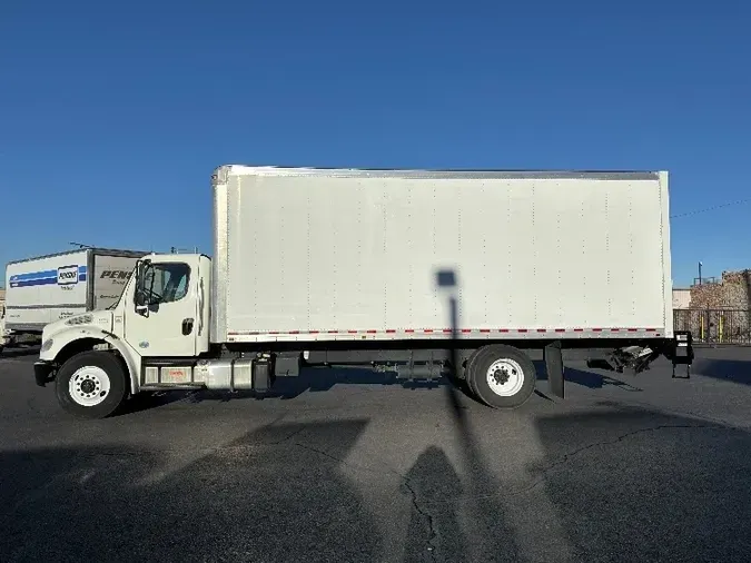 2018 Freightliner M2