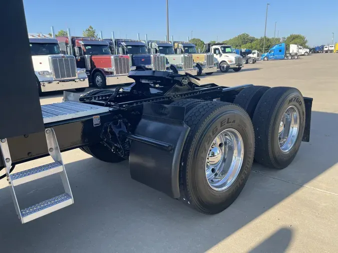 2023 Peterbilt 579