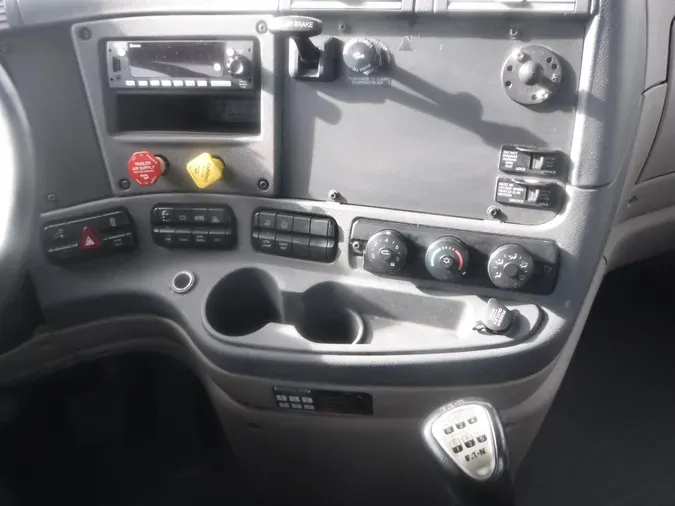 2018 FREIGHTLINER/MERCEDES CASCADIA 125