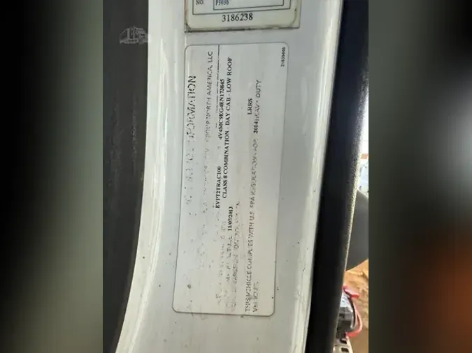 2014 VOLVO VNM64T200386e534cd786d6de495a9f497491d63d