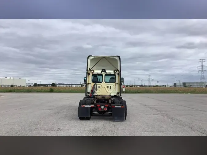 2019 Freightliner Cascadia 126386f85a1c43ffbfce44b9510b09c9bff