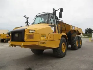 2019 CATERPILLAR 725C2