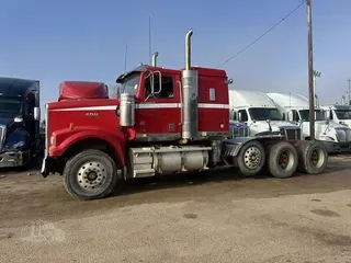 2015 WESTERN STAR 4900